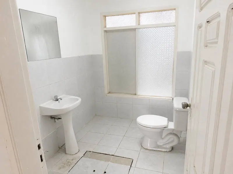 Casa de uso comercial en alquiler en Sirari, Equipetrol: foto 15 de 16