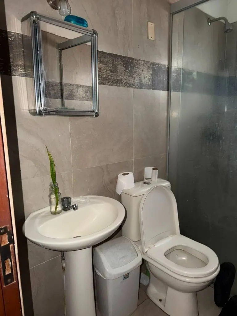 Casa de 4 dormitorios en venta en el barrio 4 de Octubre, Zona Sur: foto 2 de 9