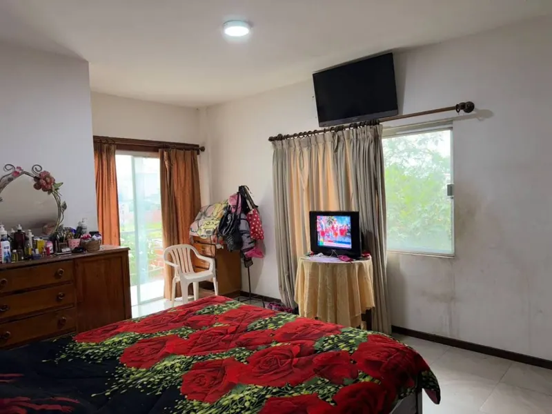 Casa de 4 dormitorios en venta en el barrio 4 de Octubre, Zona Sur: foto 4 de 9
