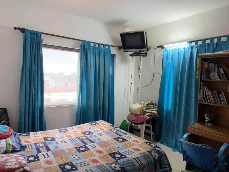 Casa de 4 dormitorios en venta en el barrio 4 de Octubre, Zona Sur: foto 8 de 9