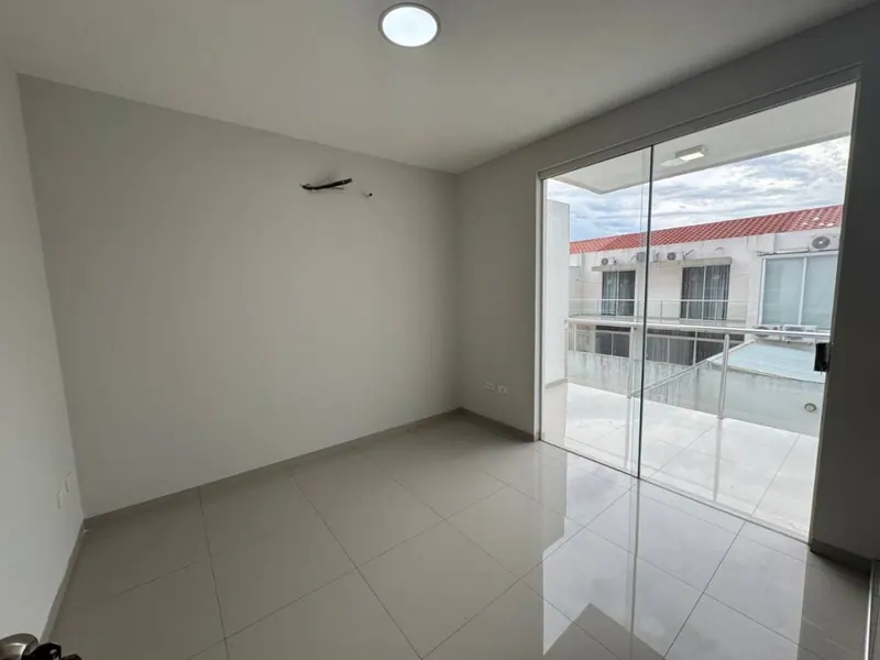 4-bedroom house for sale in the Barcelona gated community, km 9: foto 3 de 8