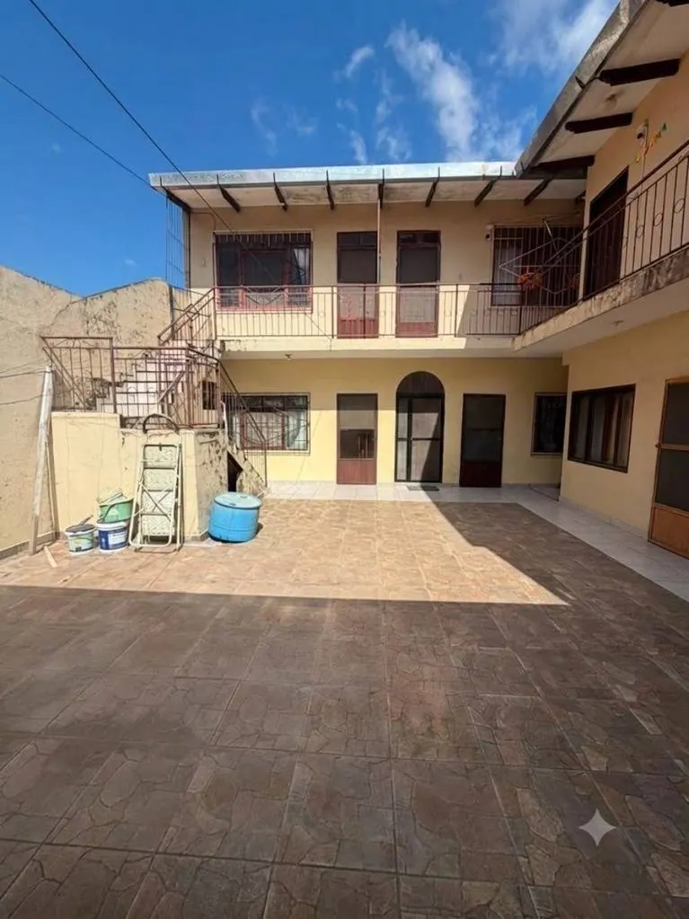 6-bedroom house for sale in the South Zone, Av. Che Guevara