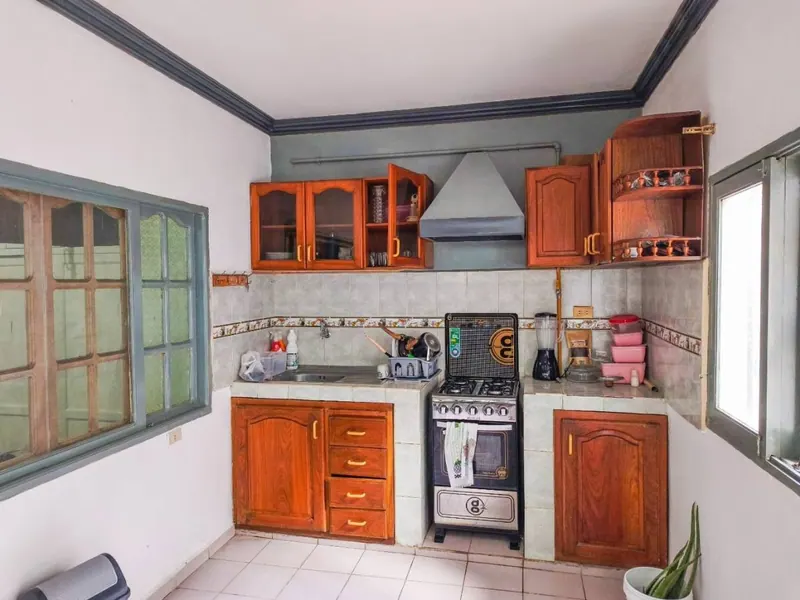 Casa con departamentos independientes en venta en la Zona Norte: foto 10 de 17