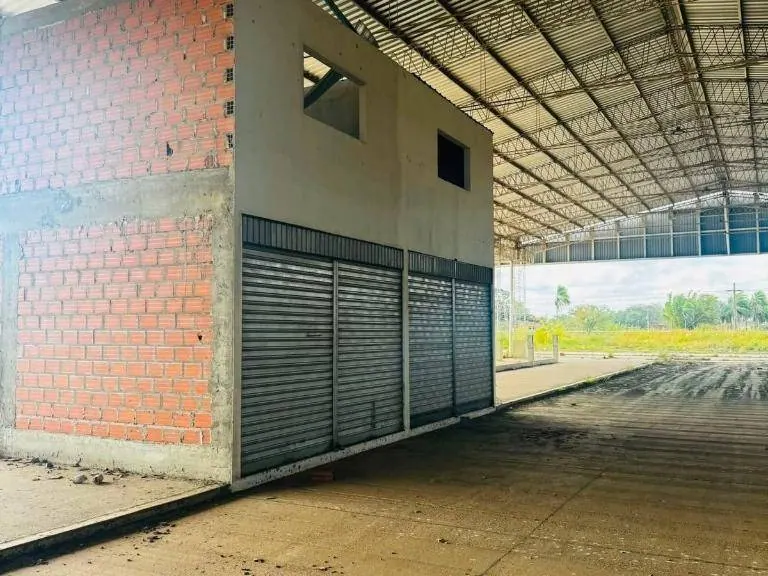 16 m² commercial space for sale in Warnes: foto 1 de 6