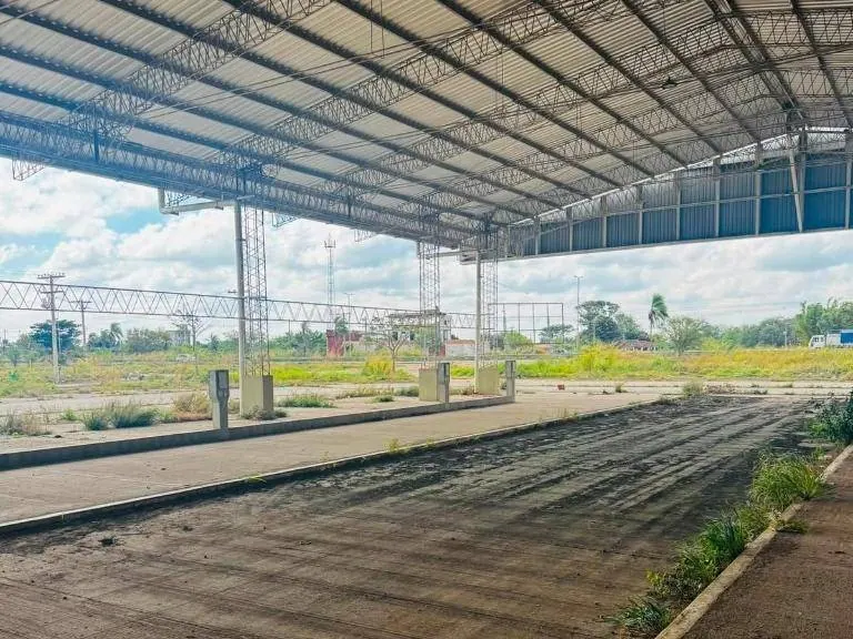 16 m² commercial space for sale in Warnes: foto 3 de 6