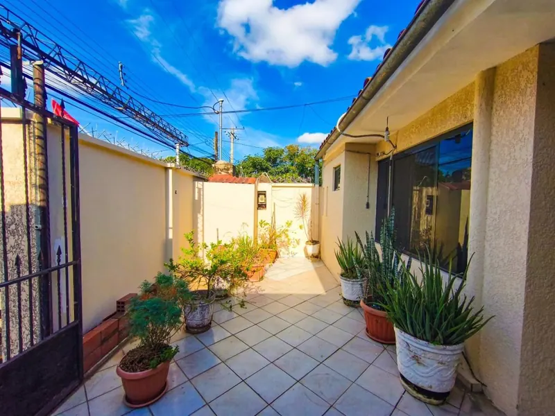 Casa comercial de 3 plantas en venta en la Zona Sur, 643 m²: foto 2 de 20