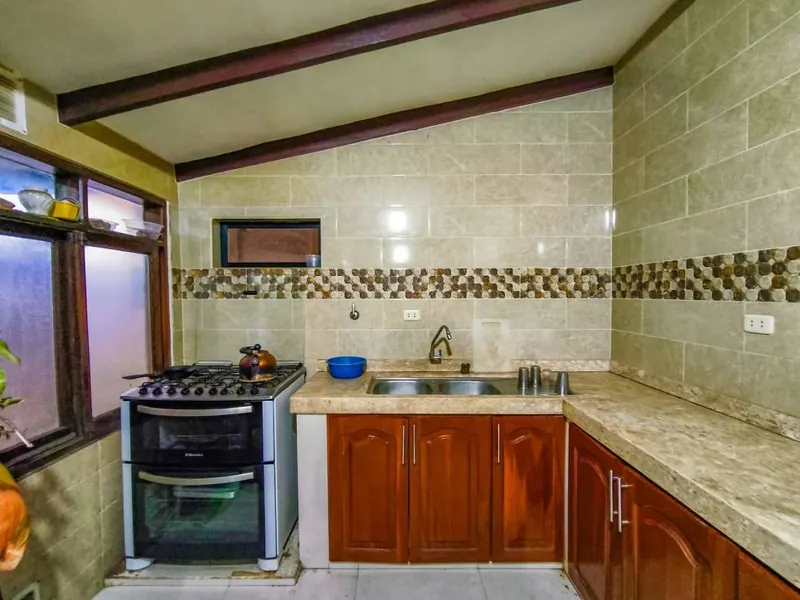 Casa comercial de 3 plantas en venta en la Zona Sur, 643 m²: foto 13 de 20
