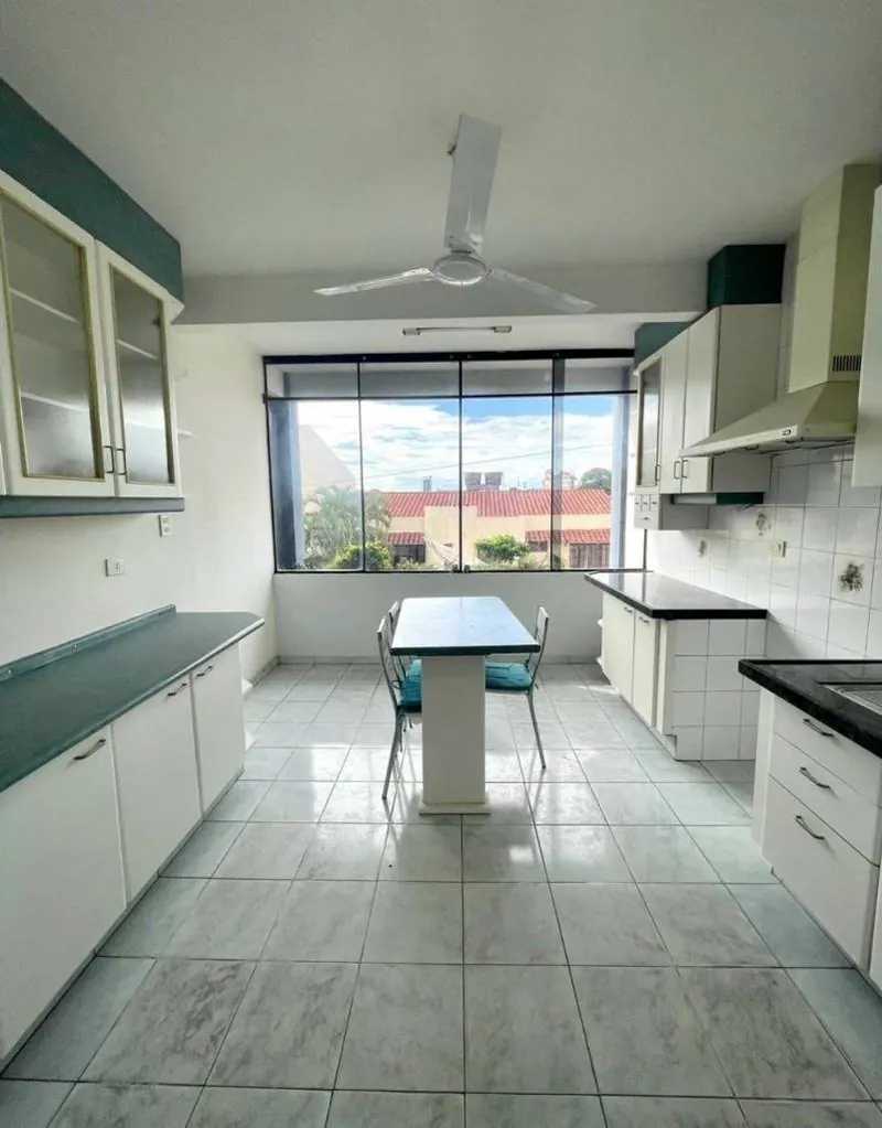 Edificio de 550 m² en venta en el Centro, calle Salvatierra: foto 2 de 8