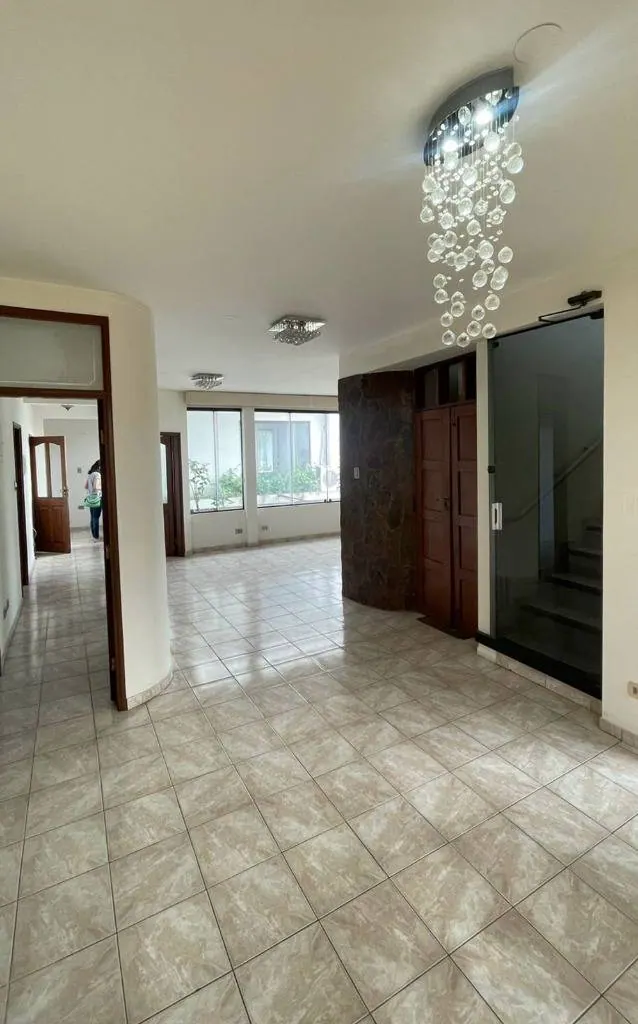 Edificio de 550 m² en venta en el Centro, calle Salvatierra: foto 6 de 8