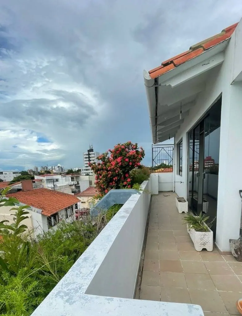 Edificio de 550 m² en venta en el Centro, calle Salvatierra: foto 8 de 8