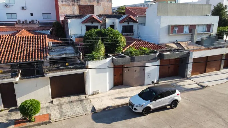 5-bedroom house for sale on Av. Alemana, 3rd ring: foto 1 de 31