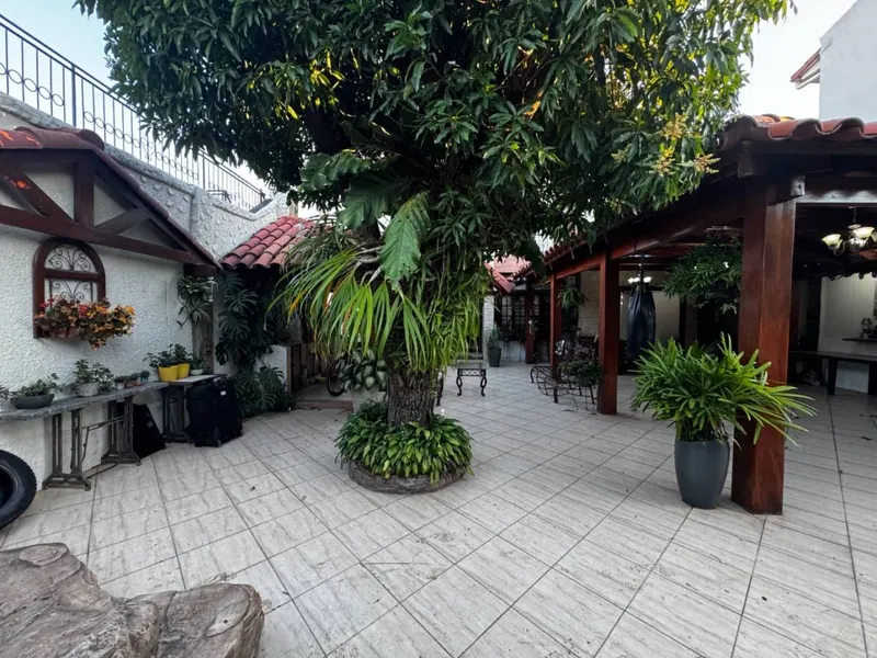 5-bedroom house for sale on Av. Alemana, 3rd ring: foto 4 de 31