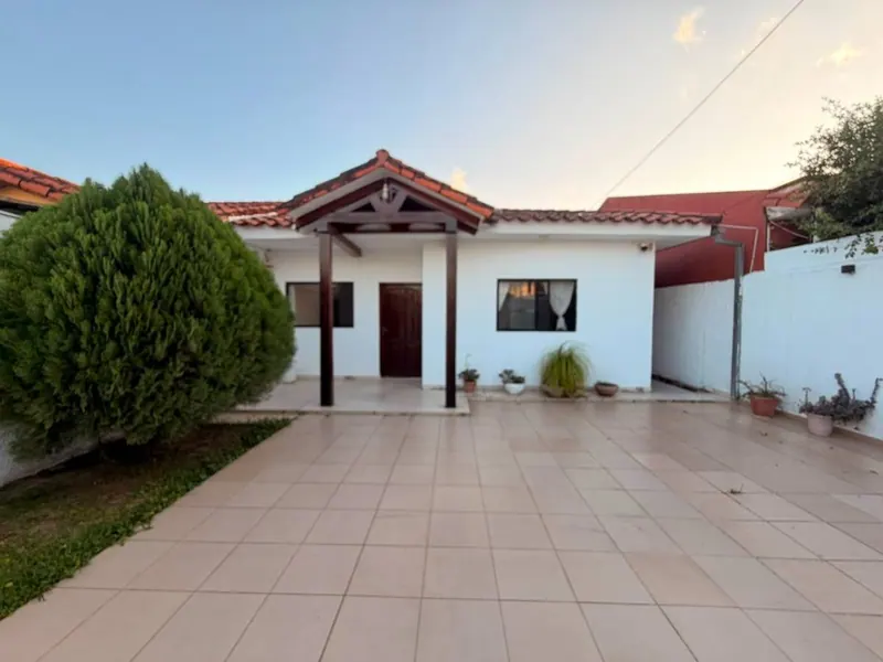 Casa de 5 dormitorios en venta en la Zona Sur, terreno de 297,45 m²: foto 1 de 16