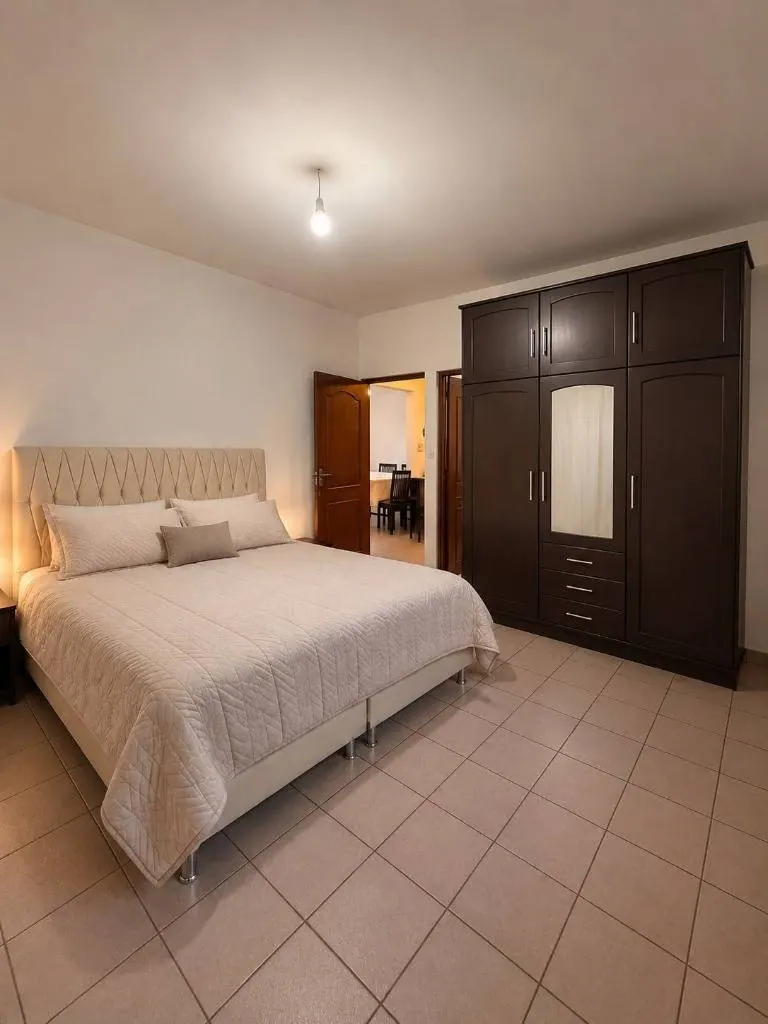Casa de 5 dormitorios en venta en la Zona Sur, terreno de 297,45 m²: foto 4 de 16