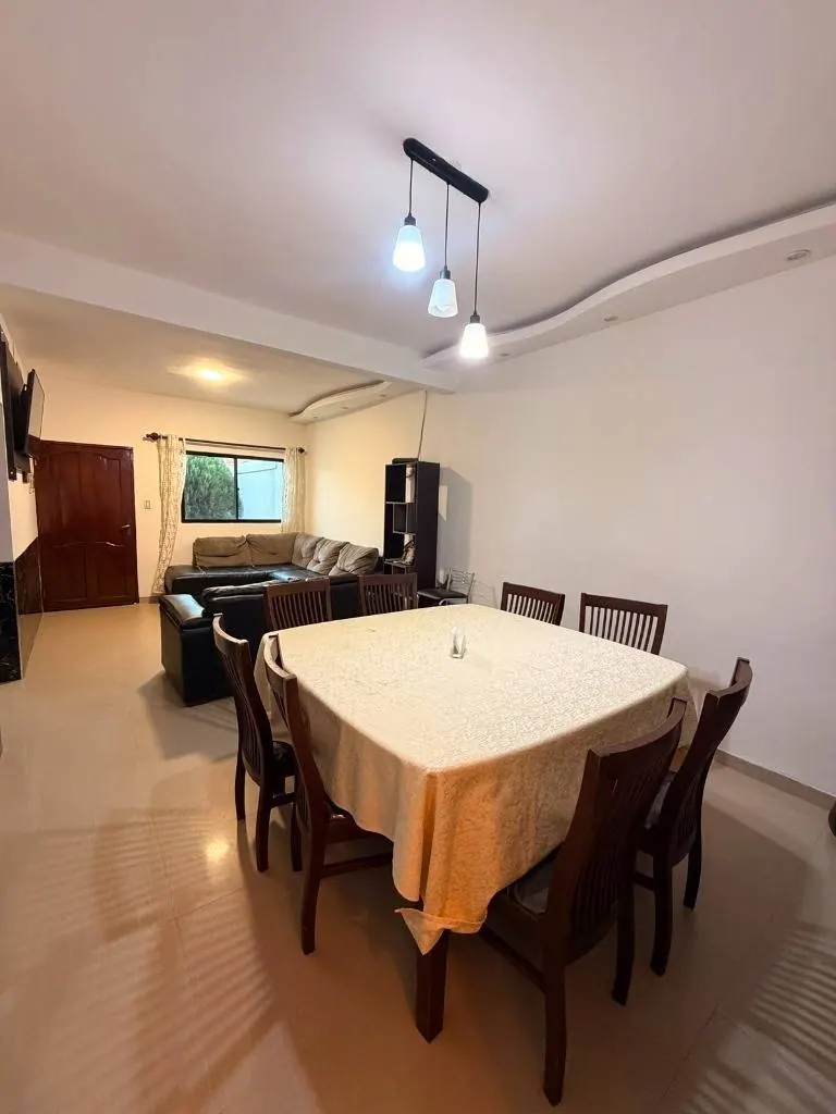 Casa de 5 dormitorios en venta en la Zona Sur, terreno de 297,45 m²: foto 9 de 16
