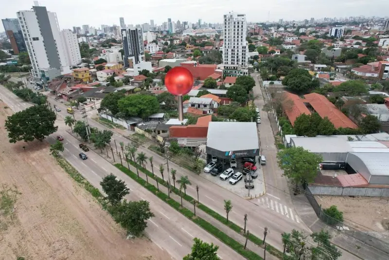 Terreno de 1.975 m² en venta sobre el 4.º anillo, Av. Busch