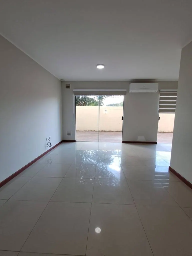 Departamento de 3 dormitorios en venta en el condominio Club Piazza: foto 11 de 20