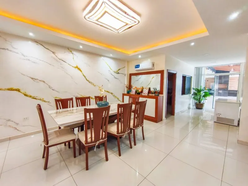 Casa de dos plantas en venta en la Urbanización Obelisco, Zona Este: foto 29 de 31