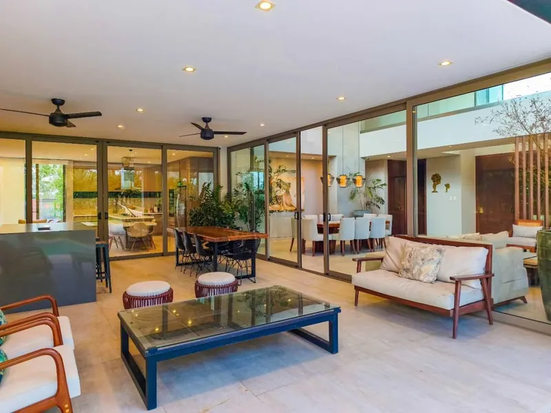 House with pool for sale in the Las Palmeras gated community, Urubó: foto 9 de 50