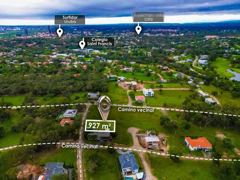 Terreno en esquina de 927 m² en venta en Colinas del Urubó: foto 5 de 6
