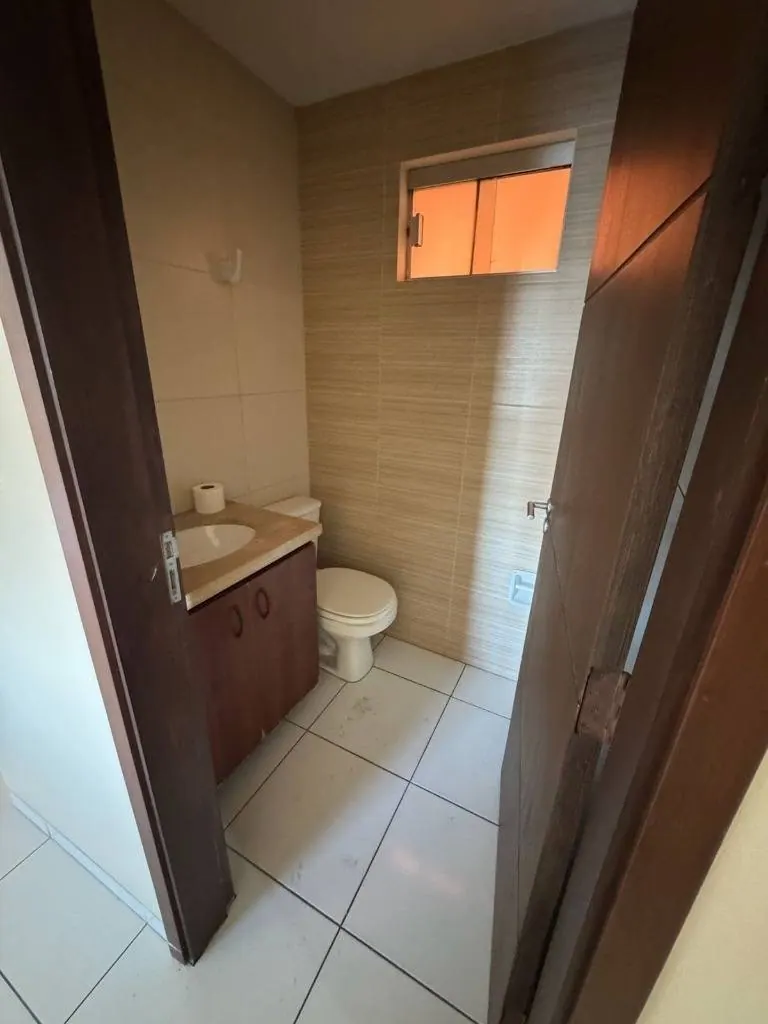 Departamento de 3 suites en alquiler en el Centro, calle Ingavi: foto 7 de 8