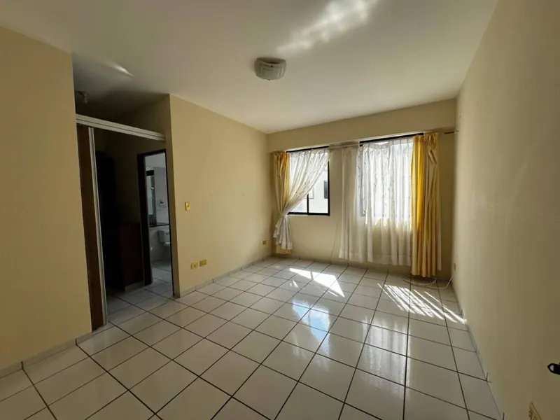 Departamento de 4 dormitorios en venta en el condominio Dos Hermanas: foto 2 de 14