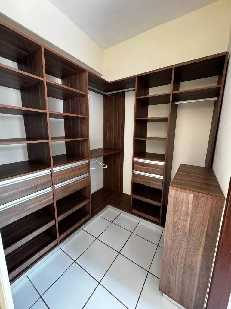 Departamento de 4 dormitorios en venta en el condominio Dos Hermanas: foto 7 de 14