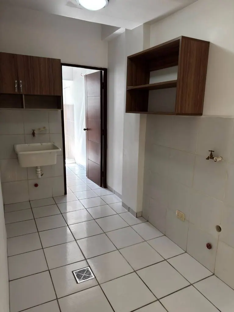 Departamento de 4 dormitorios en venta en el condominio Dos Hermanas: foto 9 de 14