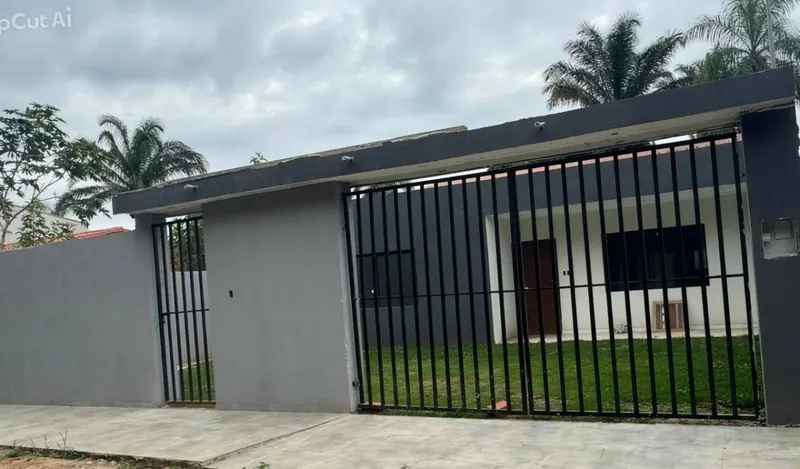Casa de 3 dormitorios en venta en el km 12 de la Doble Vía La Guardia
