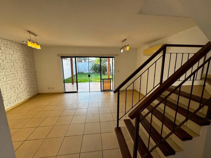 3-bedroom house for sale in the Versalles gated community, North Zone: foto 2 de 6