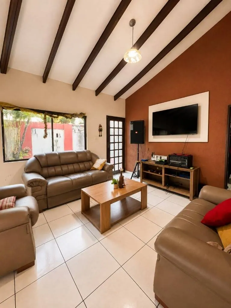 Casa de 3 dormitorios en esquina en venta en la Zona Oeste: foto 3 de 9