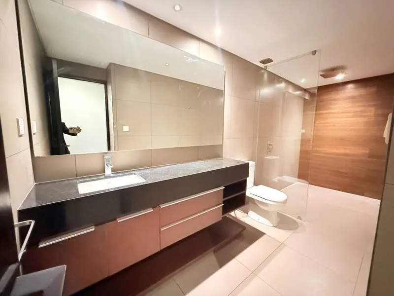 2-bedroom partly furnished apartment for rent at Swissôtel: foto 9 de 16