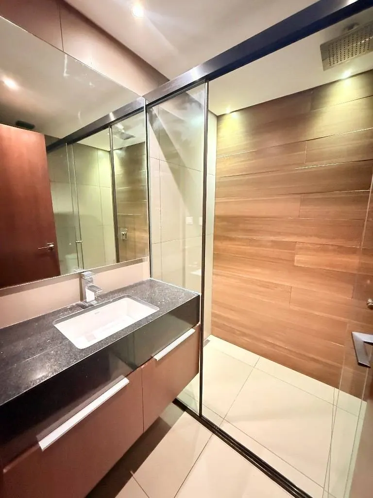 2-bedroom partly furnished apartment for rent at Swissôtel: foto 11 de 16
