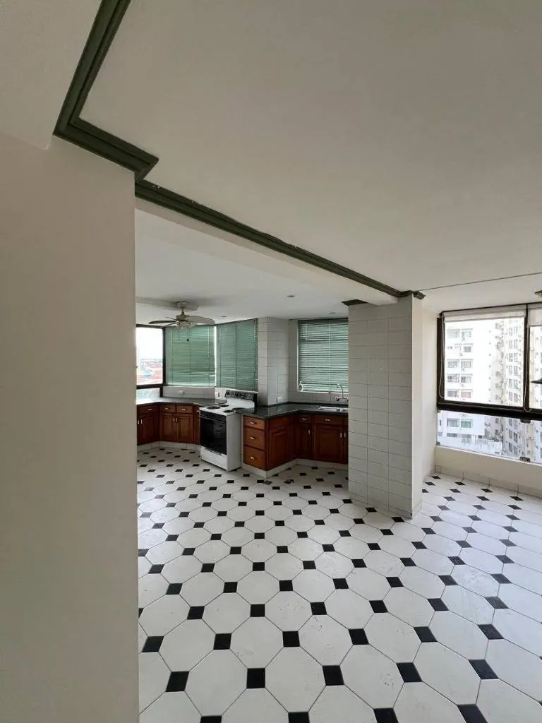 Departamento de 4 dormitorios en venta en el edificio Mediterráneo: foto 3 de 10
