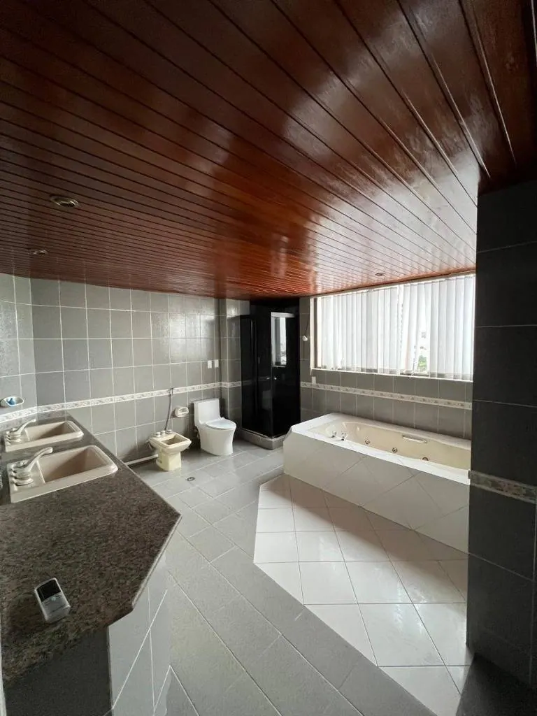 Departamento de 4 dormitorios en venta en el edificio Mediterráneo: foto 7 de 10
