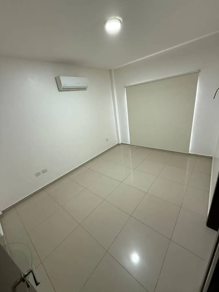 Departamento de 3 dormitorios en venta en el condominio San Sebastián: foto 6 de 10