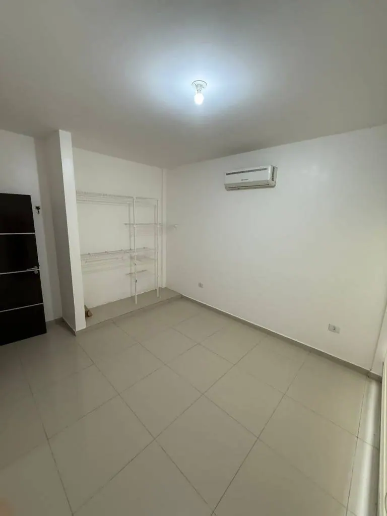 Departamento de 3 dormitorios en venta en el condominio San Sebastián: foto 7 de 10