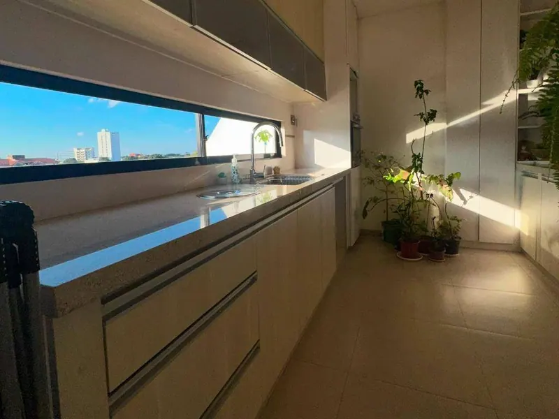 Departamento dúplex de 3 dormitorios en venta en Ziri Eins, Zona Este: foto 4 de 27