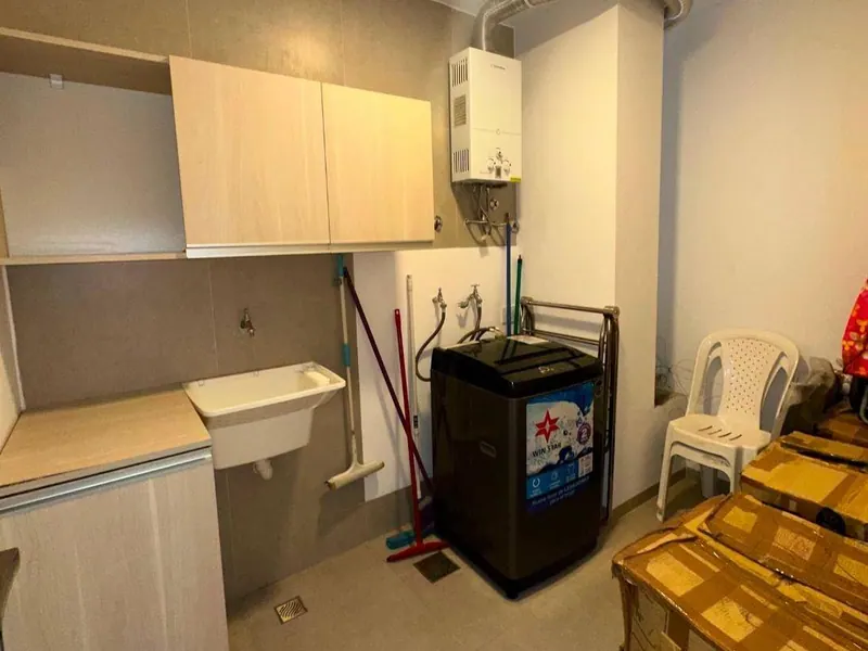Departamento dúplex de 3 dormitorios en venta en Ziri Eins, Zona Este: foto 15 de 27