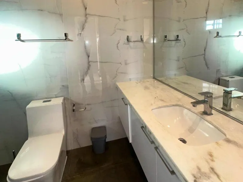 Departamento dúplex de 3 dormitorios en venta en Ziri Eins, Zona Este: foto 24 de 27