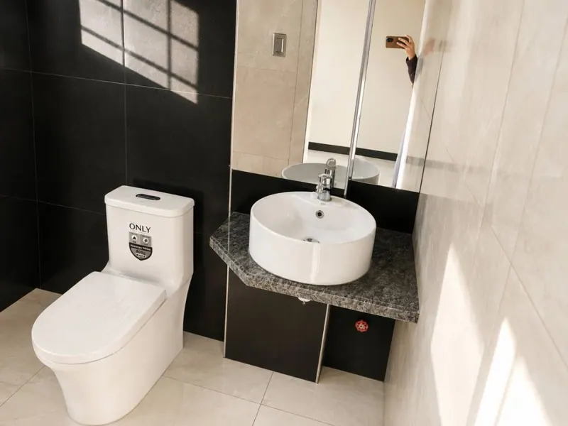 Edificio tipo hostal en venta sobre la Av. Circunvalación, Montero: foto 11 de 21