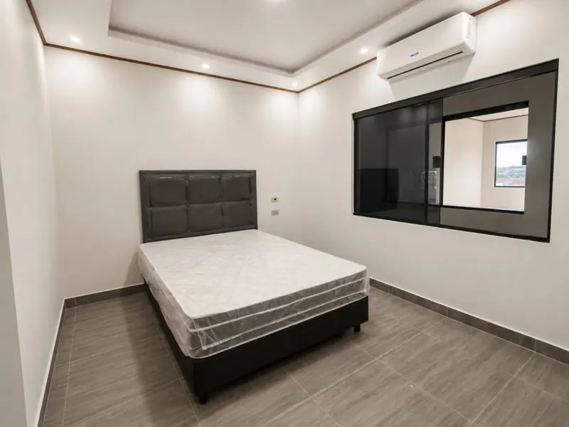 Edificio tipo hostal en venta sobre la Av. Circunvalación, Montero: foto 14 de 21
