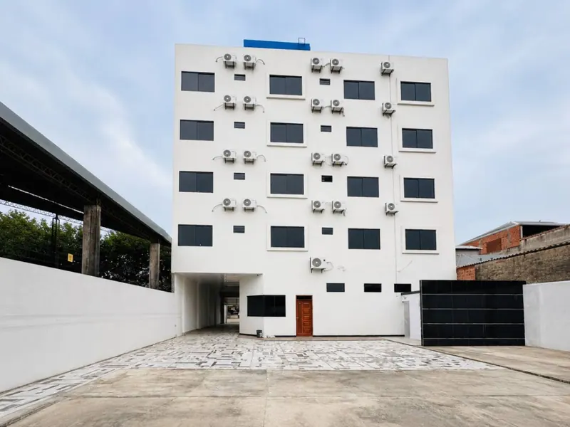 Edificio tipo hostal en venta sobre la Av. Circunvalación, Montero: foto 16 de 21