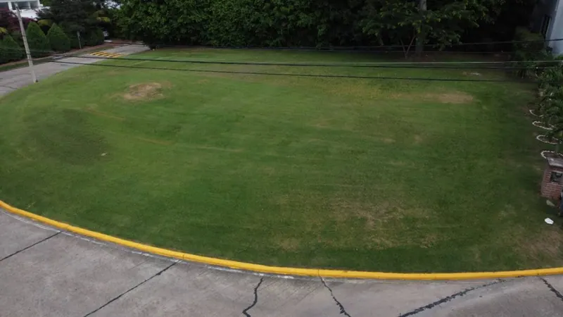 Terreno en esquina de 965,39 m² en venta en Río Sierra, Urubó: foto 2 de 3