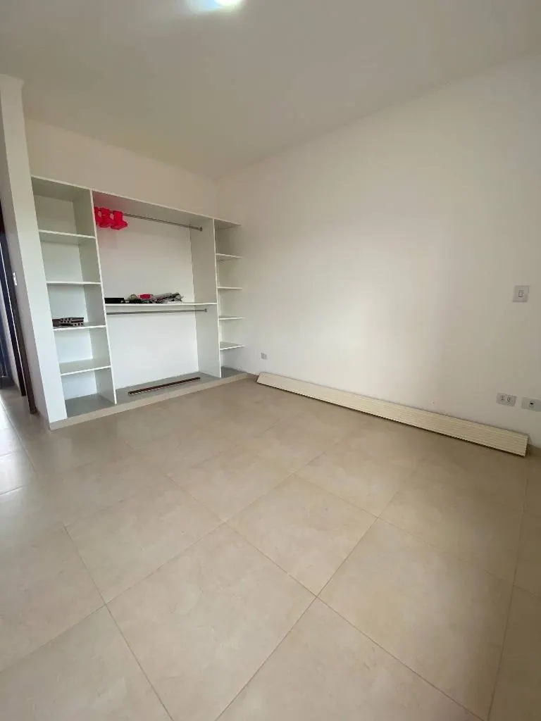 Departamento de 3 dormitorios en venta en la Zona Sur, con parqueo: foto 12 de 18