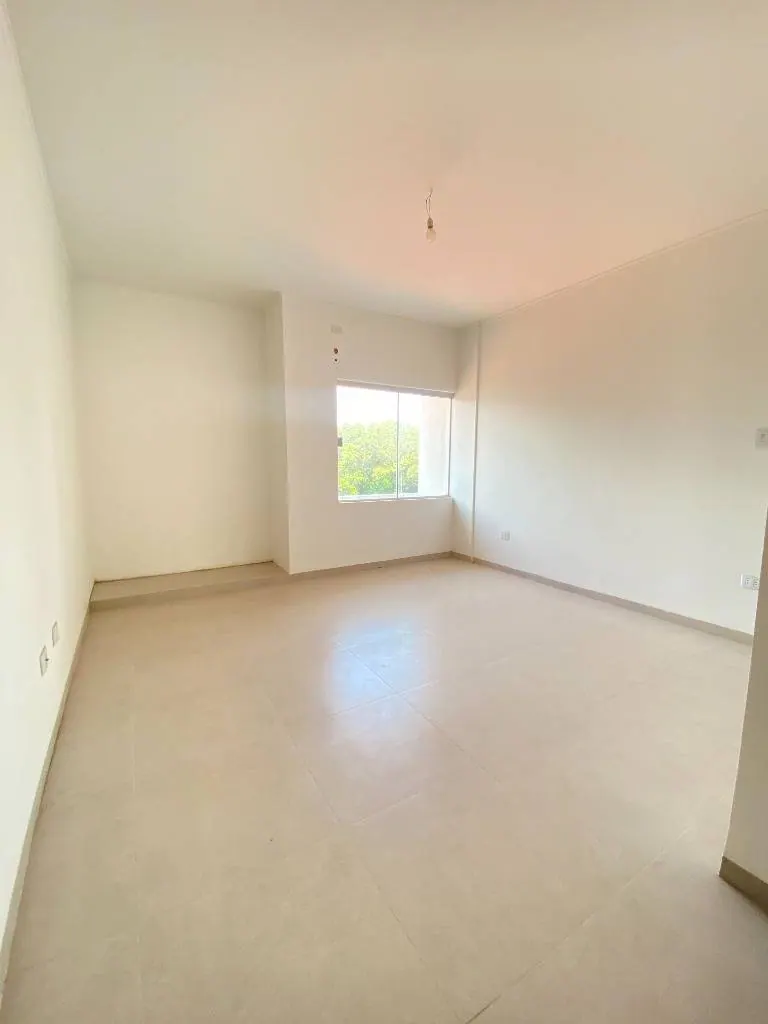Departamento de 3 dormitorios en venta en la Zona Sur, con parqueo: foto 16 de 18