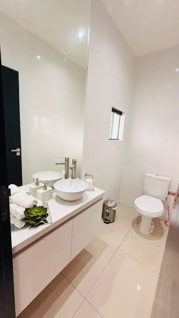 3-bedroom house for sale in the Villa Bonita gated community, Urubó: foto 4 de 9