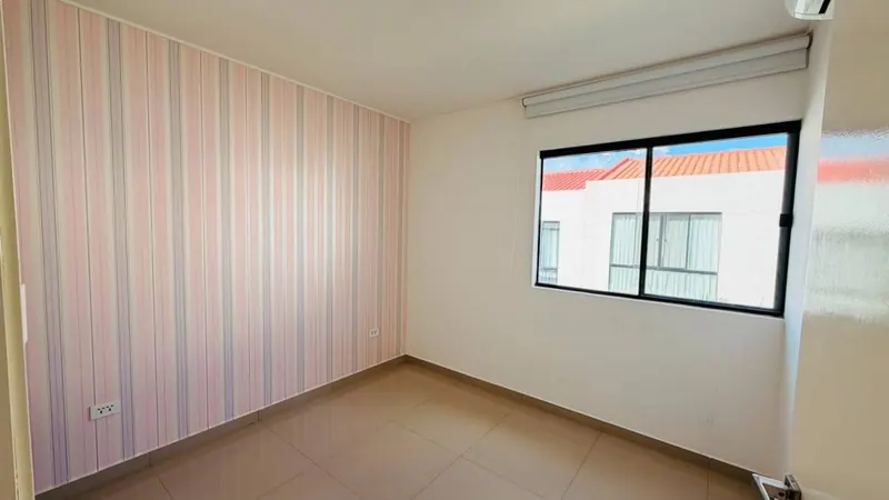 3-bedroom house for sale in the Villa Bonita gated community, Urubó: foto 5 de 9