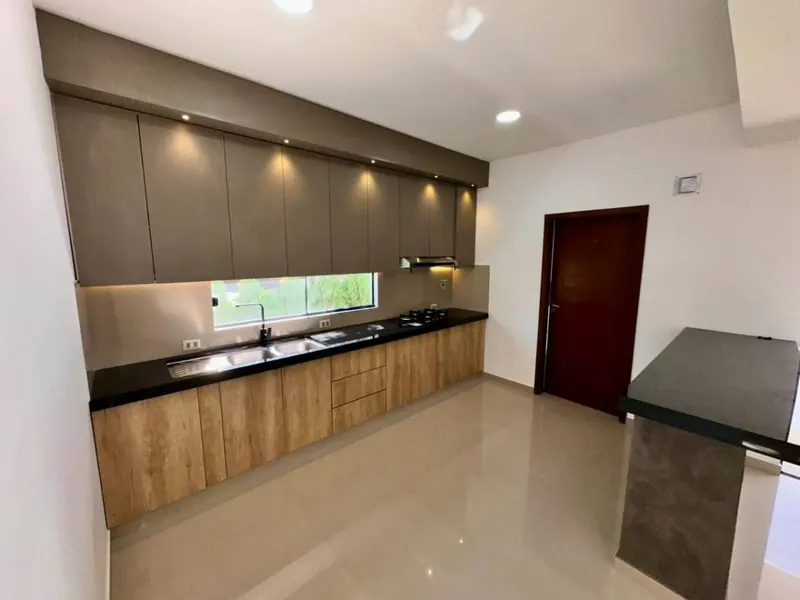 Casa de 3 dormitorios a estrenar en venta en el Urubó: foto 2 de 12
