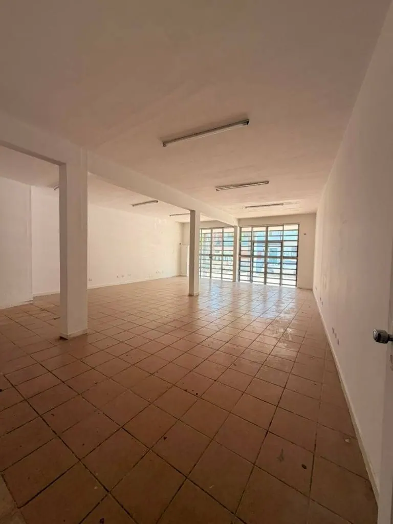 Casa de uso comercial en venta en la Zona Oeste, 438,5 m²: foto 8 de 16